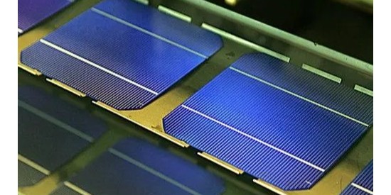 如何（hé）使用多晶（jīng）矽切割液生產太陽能電池板
