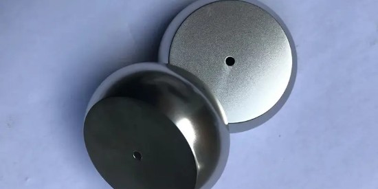 解決金屬與陶瓷氧化鋁殘留，就用拋光液清洗劑