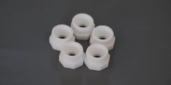 關於氧化（huà）鋁清（qīng）洗劑（jì）在陶瓷拋光研磨後的應用